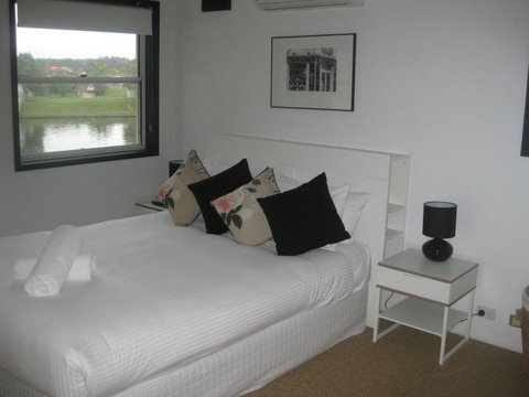 Noosa Entrance Waterfront Resort - Great Ocean Road Tourism 11