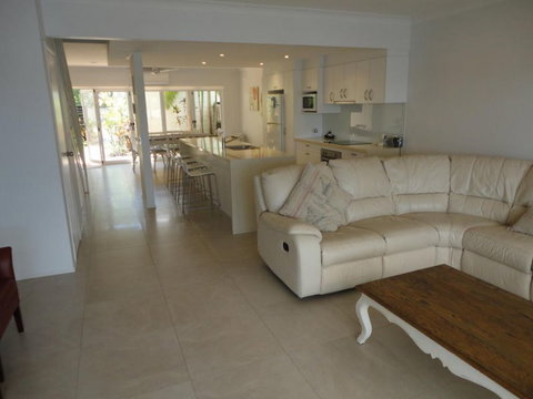 Noosa Entrance Waterfront Resort - Great Ocean Road Tourism 2