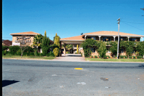 Grand Manor Motor Inn - Great Ocean Road Tourism