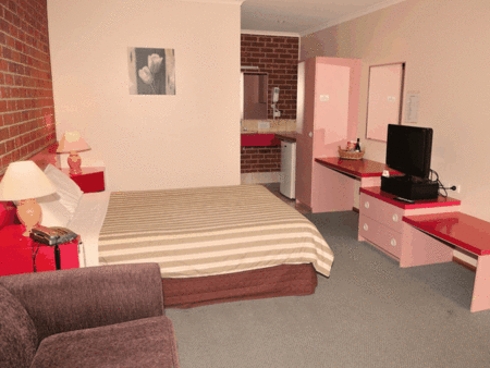 Werribee Motel  Apartments - Great Ocean Road Tourism