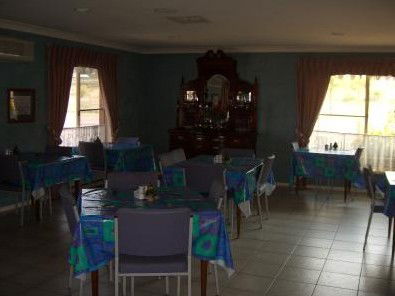 Almond Inn Motel - Great Ocean Road Tourism 1