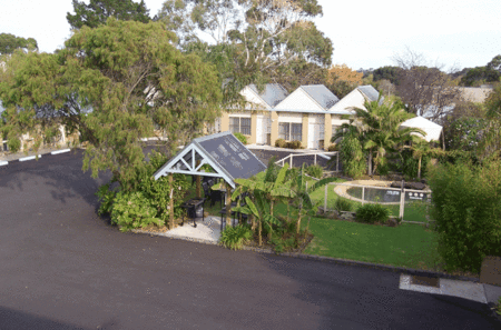The Tropicana Motor Inn - Great Ocean Road Tourism 4