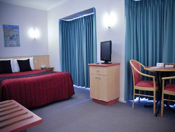 The Waverley International Hotel - Great Ocean Road Tourism 3