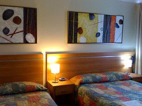 3 Sisters Motel - Great Ocean Road Tourism 1