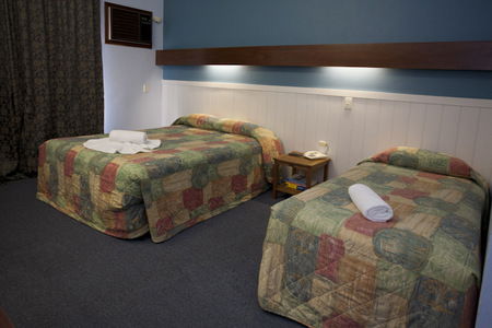 Amity Motor Inn - Great Ocean Road Tourism 0