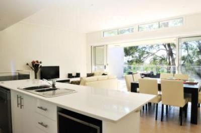 Absolute Beachfront Opal Cove Resort - Great Ocean Road Tourism 3
