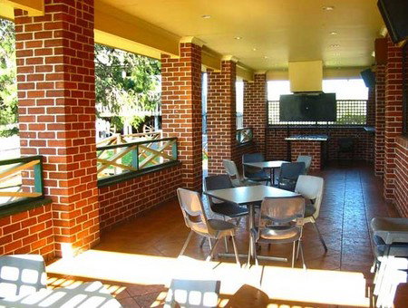 Cobargo Hotel Motel - Great Ocean Road Tourism 0