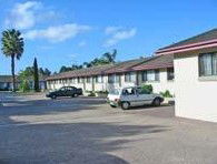 Hanging Rock Family Motel - Great Ocean Road Tourism 0