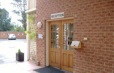 Hanging Rock Family Motel - Great Ocean Road Tourism 4