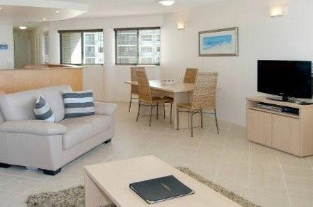 Malibu Mooloolaba - Great Ocean Road Tourism 2