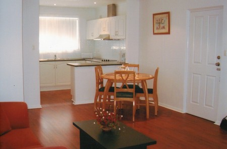 AA Madalena Court Holiday Apartments - Great Ocean Road Tourism 1
