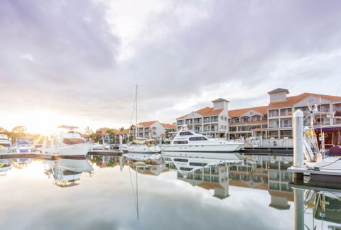 Ramada Hotel Hope Harbour - Great Ocean Road Tourism 4