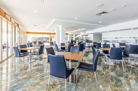Ramada Hotel Hope Harbour - Great Ocean Road Tourism 6