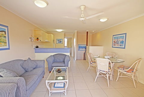 Coolum Beach Getaway Resort - Great Ocean Road Tourism 3
