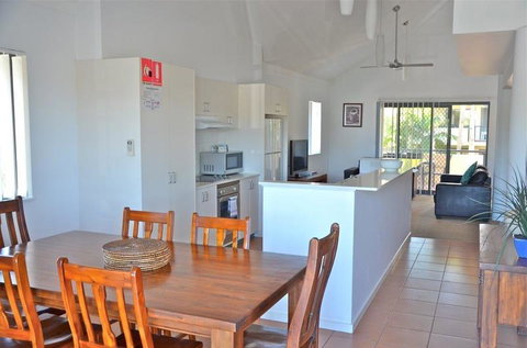 Outrigger Bay Apartments - Great Ocean Road Tourism 12
