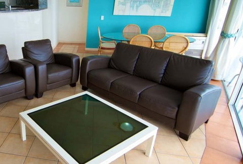 Surfers Mayfair - Great Ocean Road Tourism 1