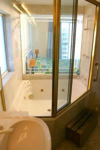 Surfers Mayfair - Great Ocean Road Tourism 4