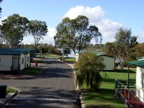 Mannum Caravan Park Cabins - Great Ocean Road Tourism 0