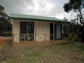 Parndana Hotel Cabins - Great Ocean Road Tourism 0