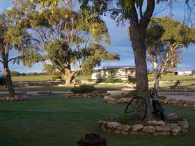 Coodlie Park Farm Retreat - Great Ocean Road Tourism 0