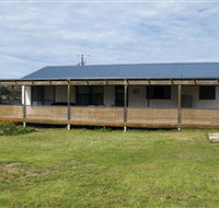 Surfin Sceales Beach House
