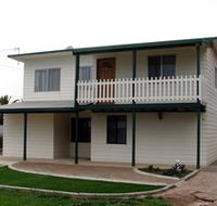 Louth Bay Holiday Apartment - Great Ocean Road Tourism