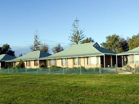 Wallaroo North Beach Tourist Park - Great Ocean Road Tourism 0