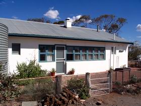 Wirrealpa Station Cottage - Great Ocean Road Tourism 0