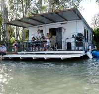 The Murray Dream Self Contained Moored Houseboat - Great Ocean Road Tourism