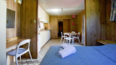 Port Elliot Holiday Park - Great Ocean Road Tourism 0