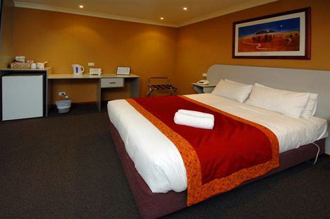 Victoria Hotel - Strathalbyn - Great Ocean Road Tourism 2