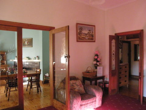 Angaston Rose B&B - Great Ocean Road Tourism 1