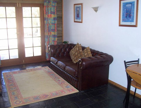 McLaren Ridge 1 - McLaren Ridge Log Cabins - Great Ocean Road Tourism 3