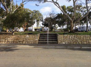 Long Island Caravan Park Cabins - Great Ocean Road Tourism 7