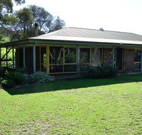 The Beach House - Normanville - Great Ocean Road Tourism