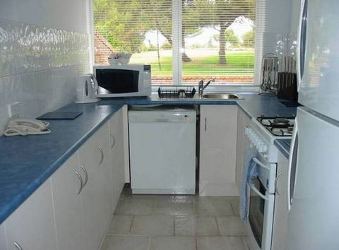 Lake Shore Apartment - Great Ocean Road Tourism 3