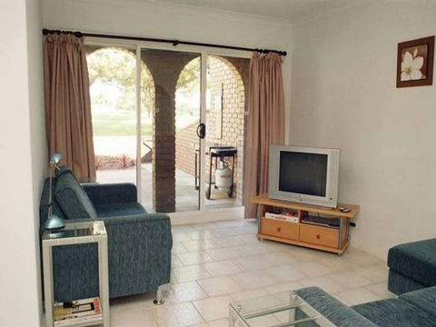 Lake Shore Apartment - Great Ocean Road Tourism 5