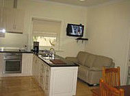 Naracoorte Cottages - MacDonnell House - Great Ocean Road Tourism 3