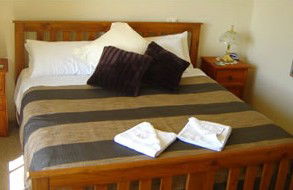 Riverfront Retreat - Great Ocean Road Tourism 4