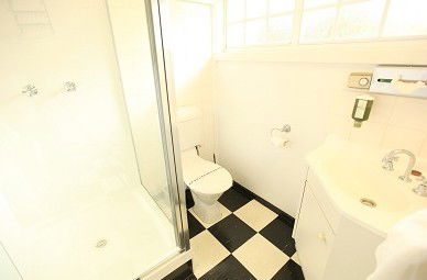 Fox And Hounds Inn - Great Ocean Road Tourism 5
