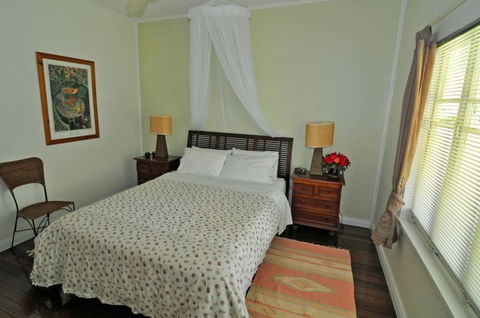 Cairns Holiday Homes Wilks House - Great Ocean Road Tourism 3