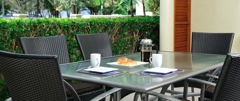 Cairns Beachfront Apartment - Great Ocean Road Tourism 3