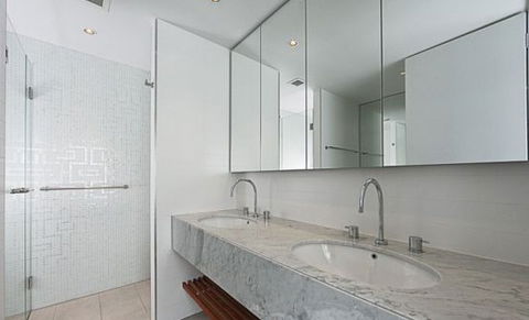 Apartments By Nagee Canberra - Great Ocean Road Tourism 3