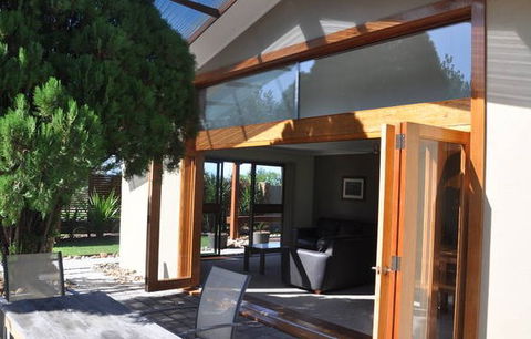 Beachfront House - Great Ocean Road Tourism 4