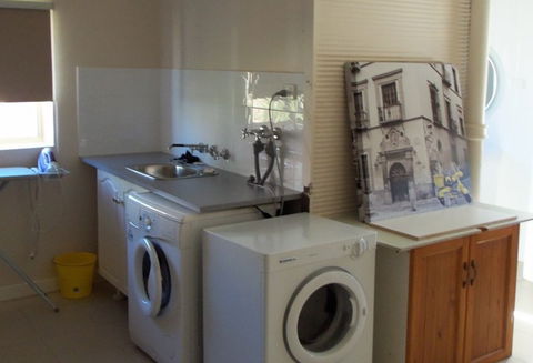 Apartment 2 On Oxide - Great Ocean Road Tourism 3
