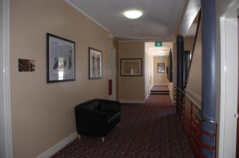 Alpine Hotel - Great Ocean Road Tourism 0