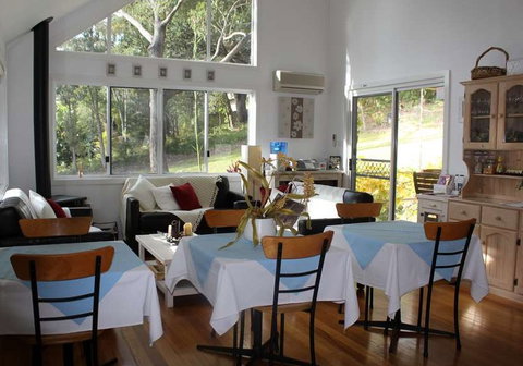 Nelson Bay Bed And Breakfast - Great Ocean Road Tourism 2