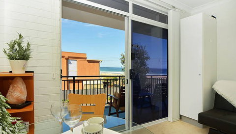 Beach Studio On Bombo - Great Ocean Road Tourism 4