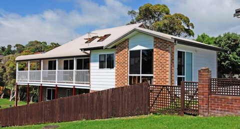 Beach House On Kendalls - Great Ocean Road Tourism 1
