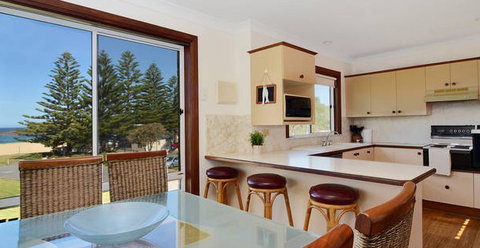 Beach House On Kendalls - Great Ocean Road Tourism 4